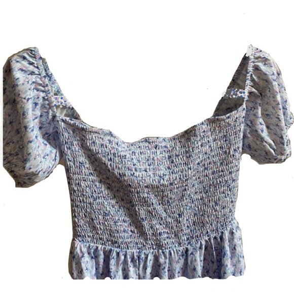 Brand New Heartloom Printed Smocked Top With Puff Sleeves - Picture 4 of 13